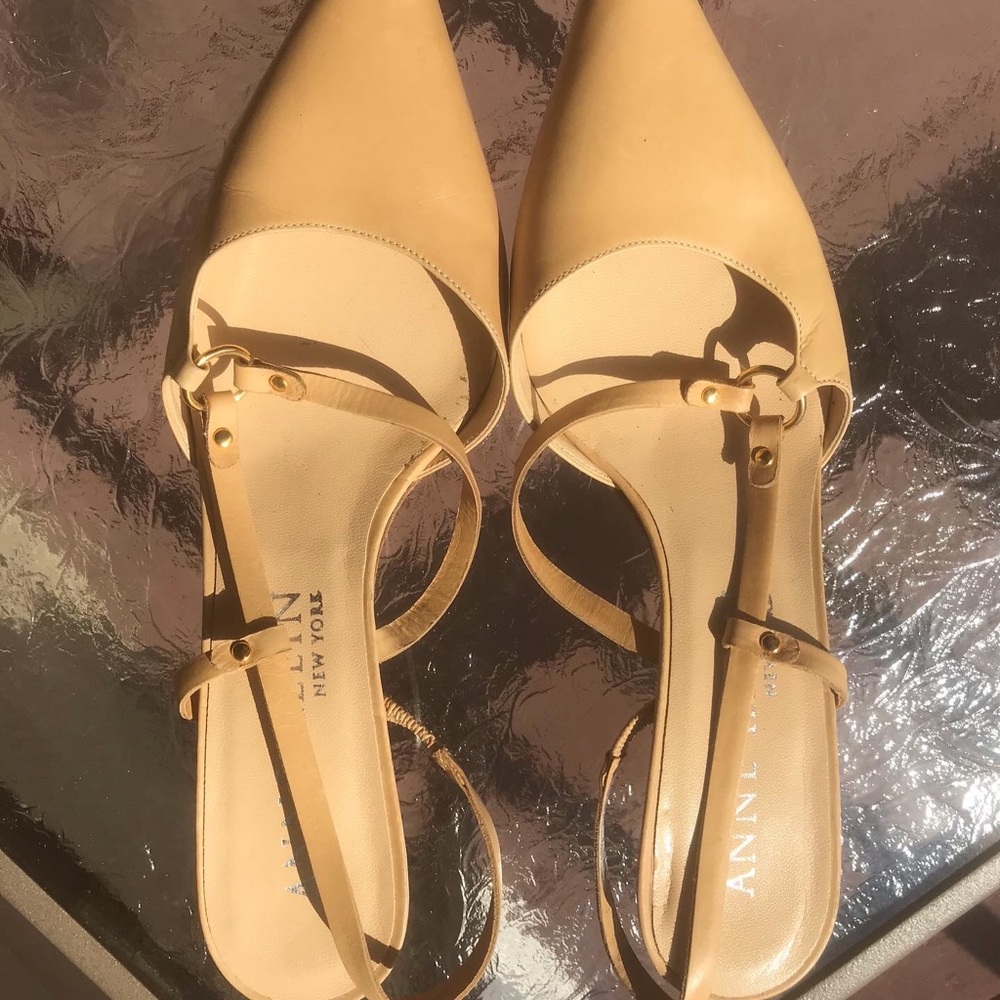 Women’s shoes